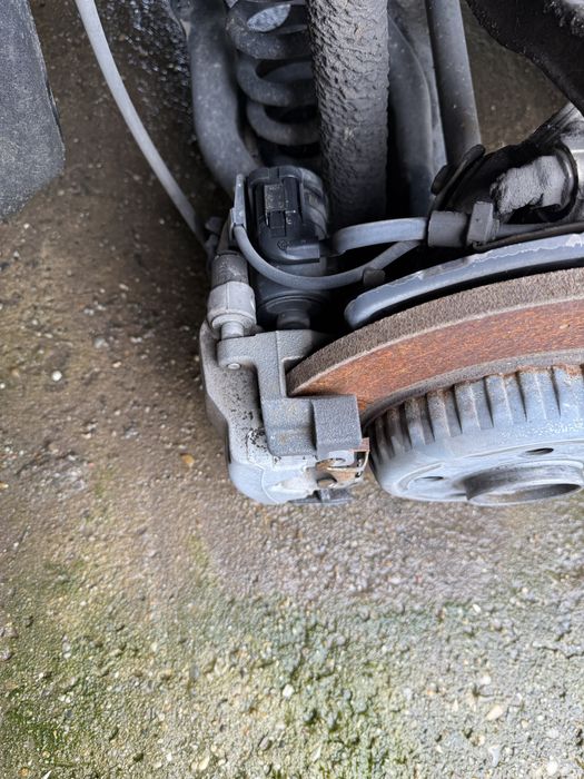 Etrier spate stanga dreapta mercedes c180 w205