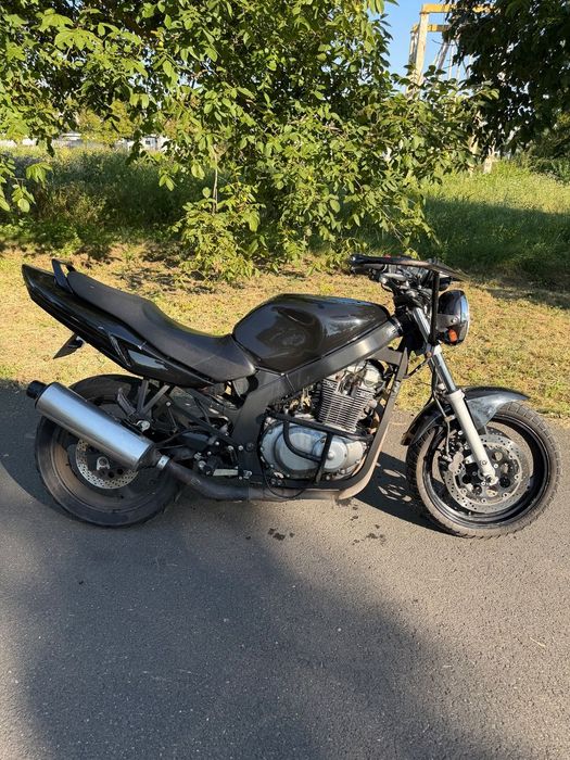 Suzuki GS 500E