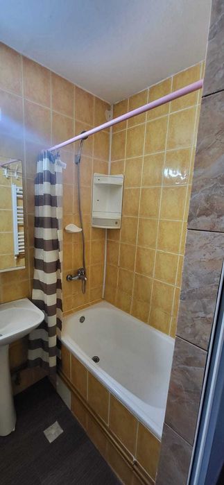 Garsonieră de închiriat