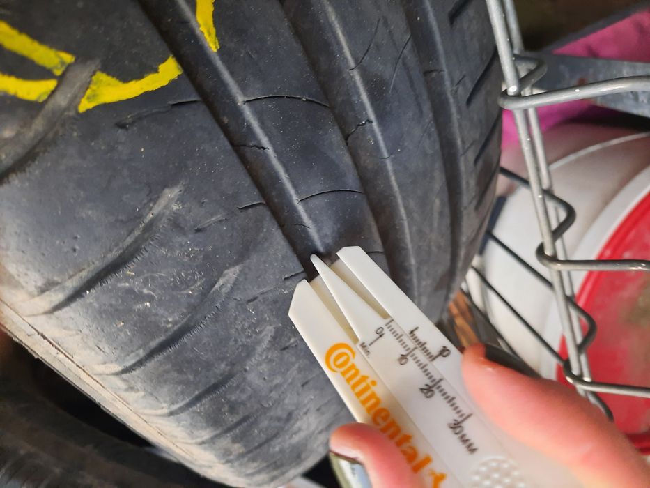 Anvelope vara 7mm 205 55 16 2 x Dunlop DOT4821,2 x MichelinDOT4919 6mm