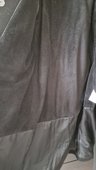 Продам утеплённое пальто.