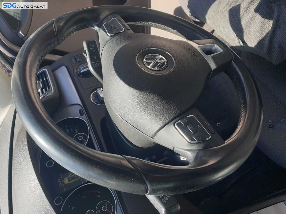 Volan 3 Spite din Piele cu Comenzi FARA Airbag Volkswagen Passat B7 2010 - 2015 [LR0482]