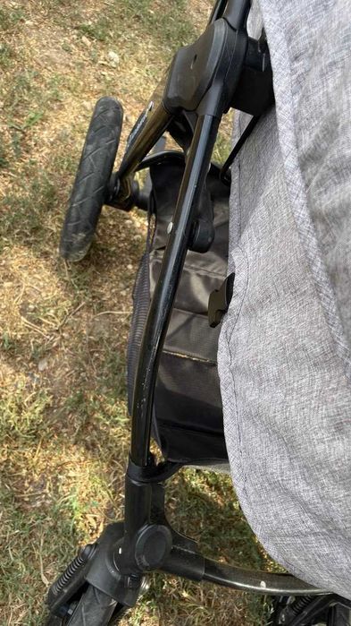 Комбинирана количка KINDERKRAFT MOOV 3В1 със столче (кошче) за кола