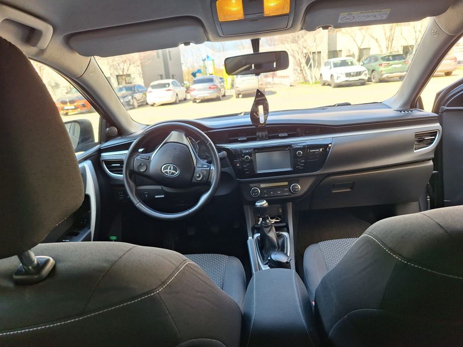TOYOTA Corolla 2015 — imagine 4