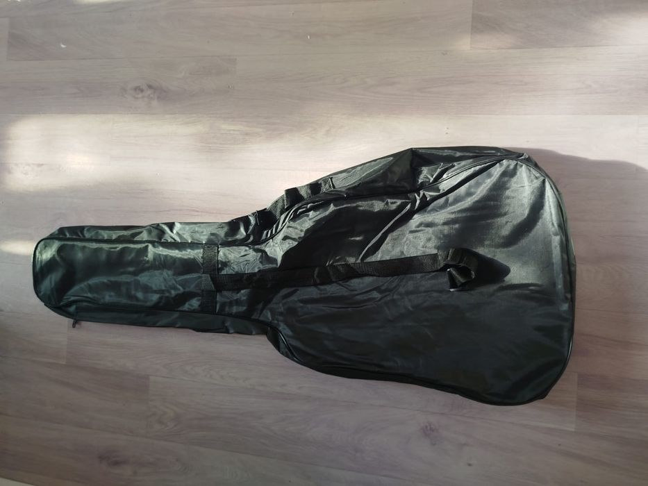 Гитара акустическая с комплектацией