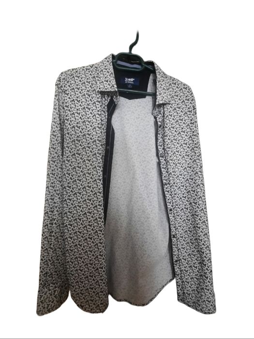 Мъжка бяла  риза