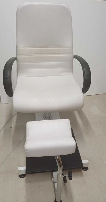 Употребяван стол за педикюр