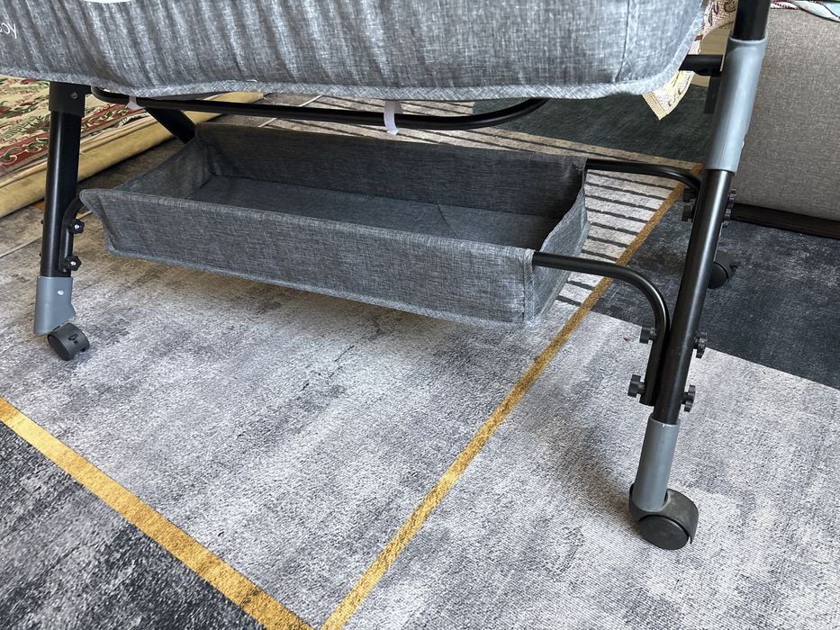 Детская кроватка и колыбель