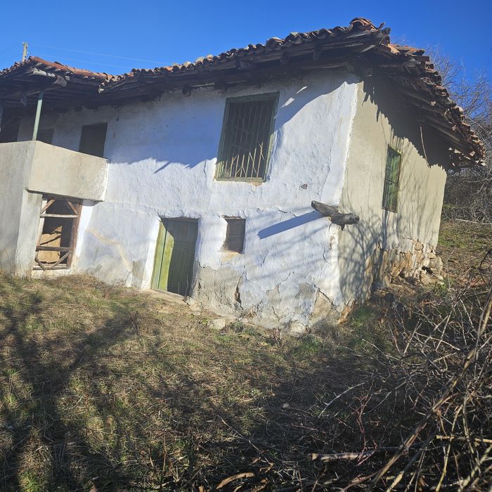 Парцел в Горна василица