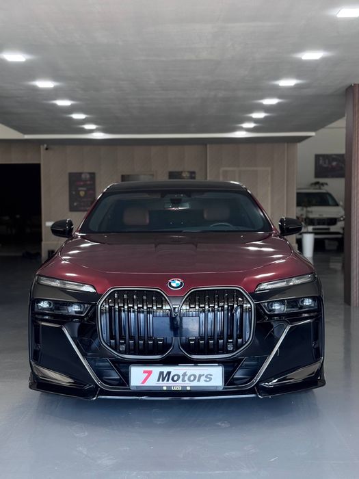 Bugun sotuvimizda BMW i7 50 eDrive