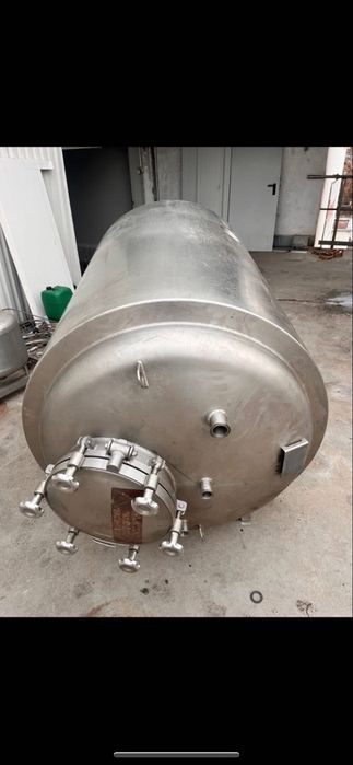 Цистерна от неръждавейка 1.5м3