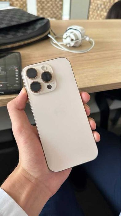 Iphone 16 pro 128gb. restorvatsiya