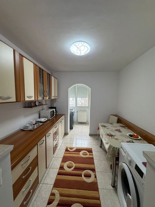 Vând apartament tip Pb 2 camere zona Rogerius