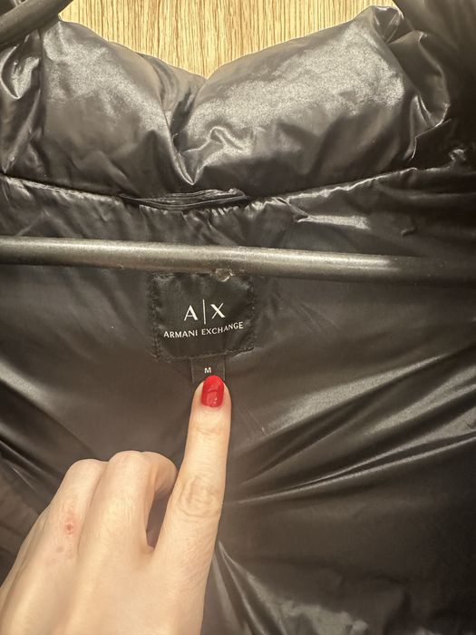 Продам пуховик Armani axchange