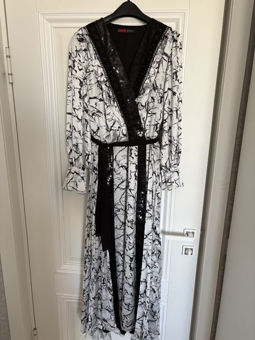 Платье нарядное очень красивое