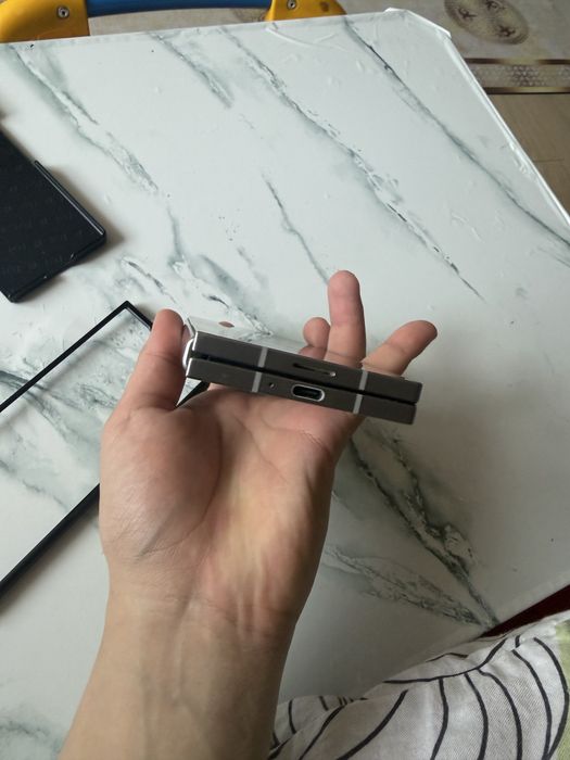 Samsung galaxy z fold 6