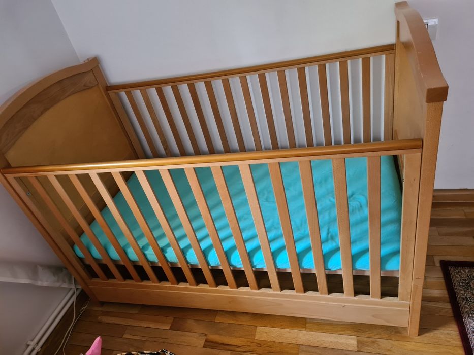 Patut din lemn pt bebelus transformabil in patut de todler