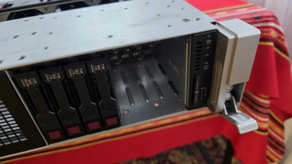 Server HP Proliant DL380 G9 8SFF 2 x E5-2643V3 6Core