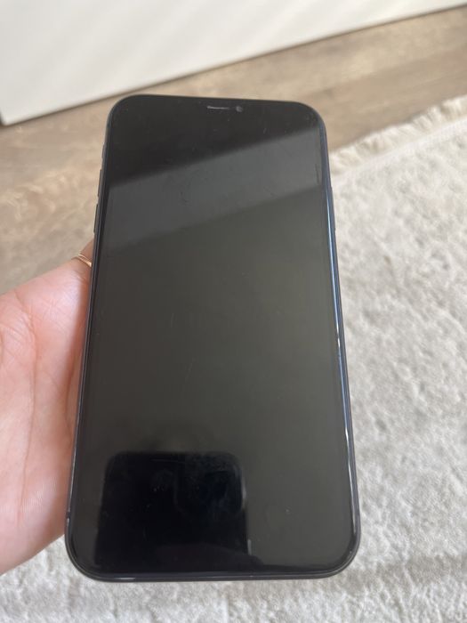iPhone 11 В хорршом состоянии