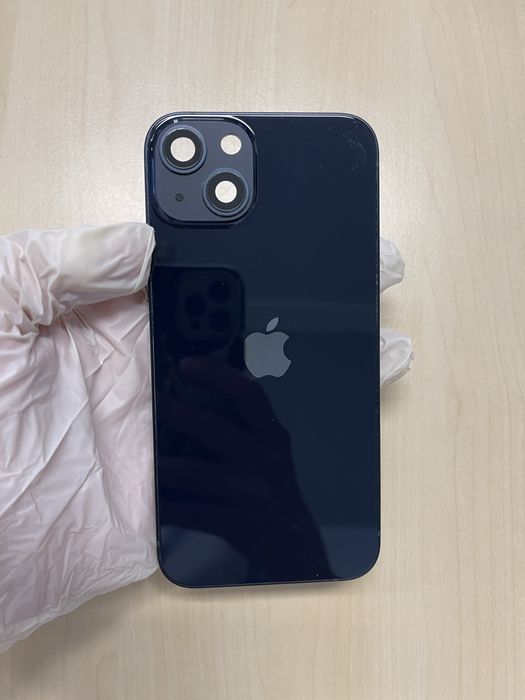 Carcasa iPhone 13 originala