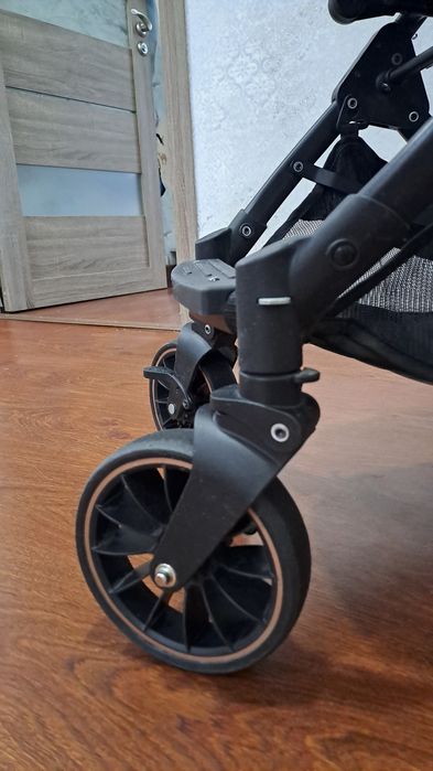 Коляска с рождения