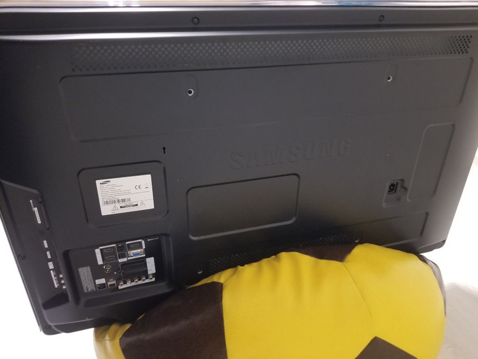 Televizor Smart LCD Samsung HD+ LE46C750R2Z