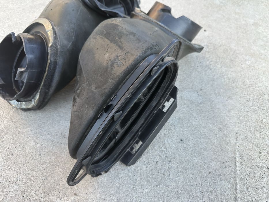 Воздуховод BMW E39 левый , правый