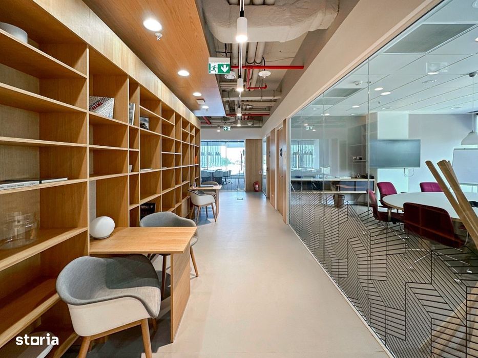 Rezervați un loc de lucru în Spaces Business Garden