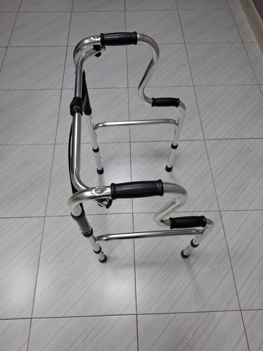 Ходунки для взрослых