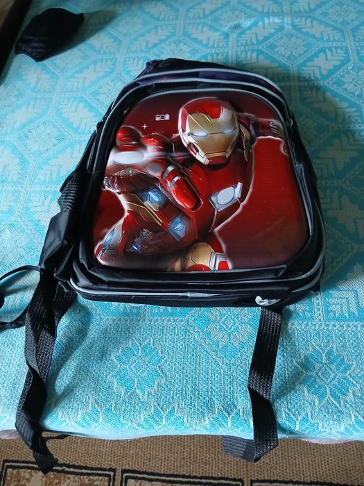 Продам школьный рюкзак