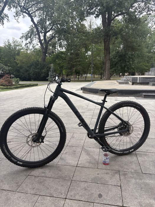 Bicicleta Cube hardtail custom