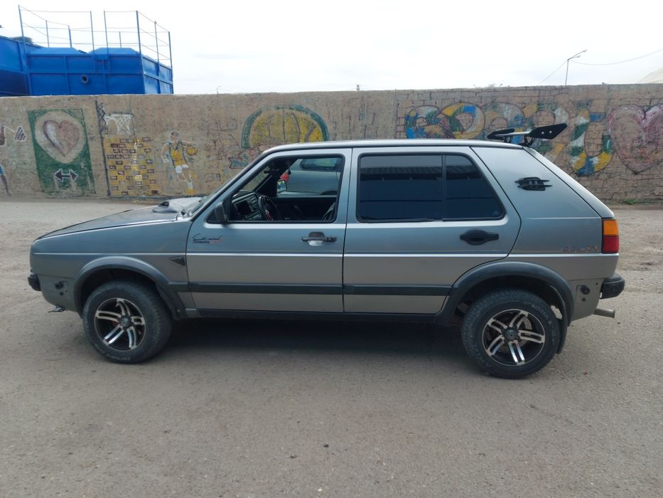 Продам Гольф 2 в отличном состоянии.