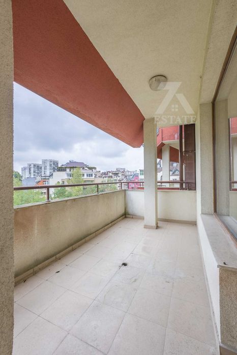 Дава се под наем Тристаен апартамент в София, Витоша - 140 кв.м за 1050 € - Снимка #8