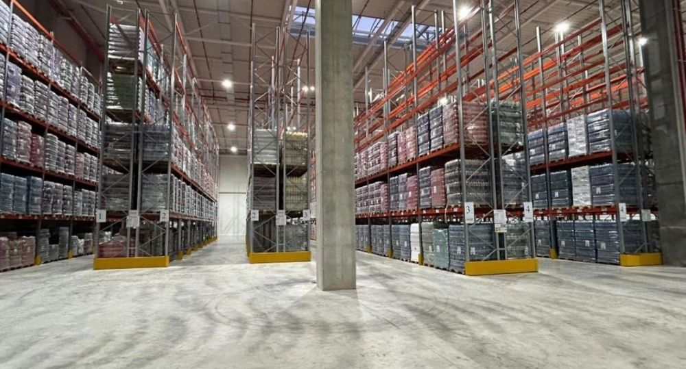 Rafturi metalice industriale reglabile