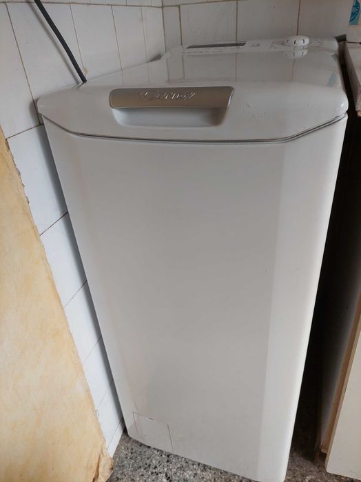 Пералня Candy с вертикално зареждане