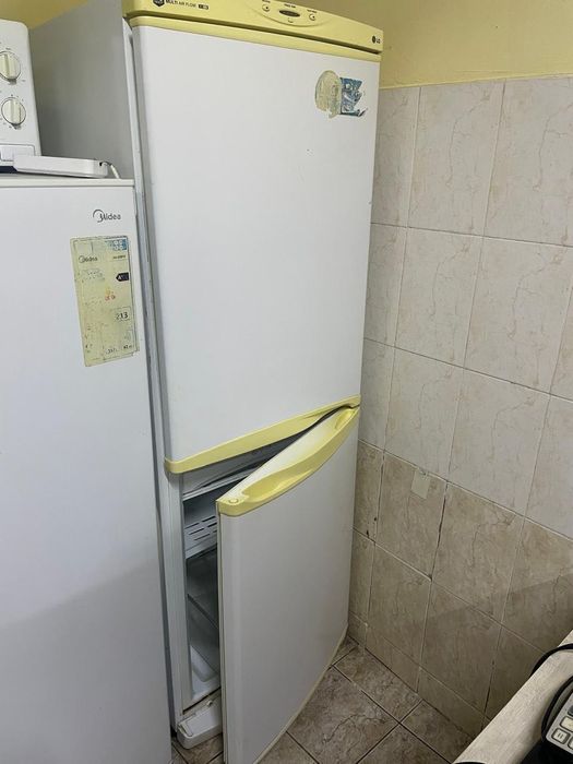 Продается холодильник