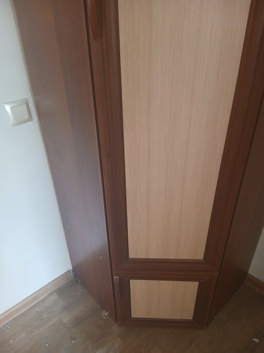 Угловой шкаф сатылады