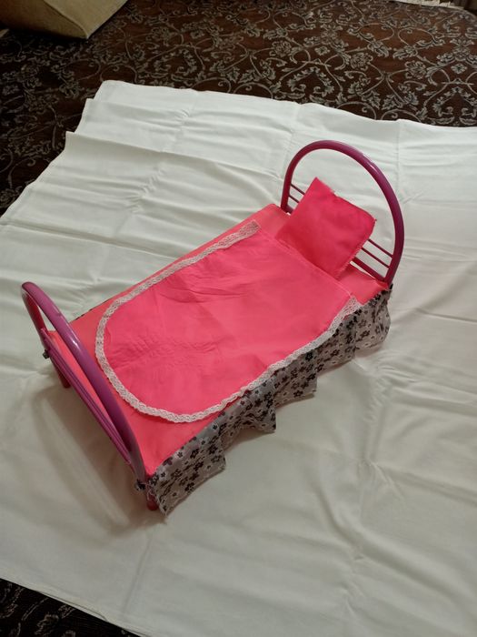 Кроватка для куклы