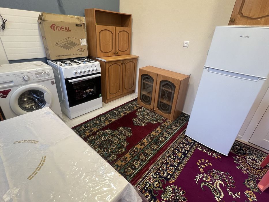 Srochno !  1 honali Kottedj Sotiladi Bez makler Yahshnabod