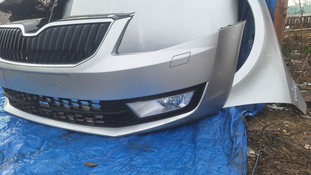 Bara fata capota tragar distonic skoda octavia 3 aripi triple break