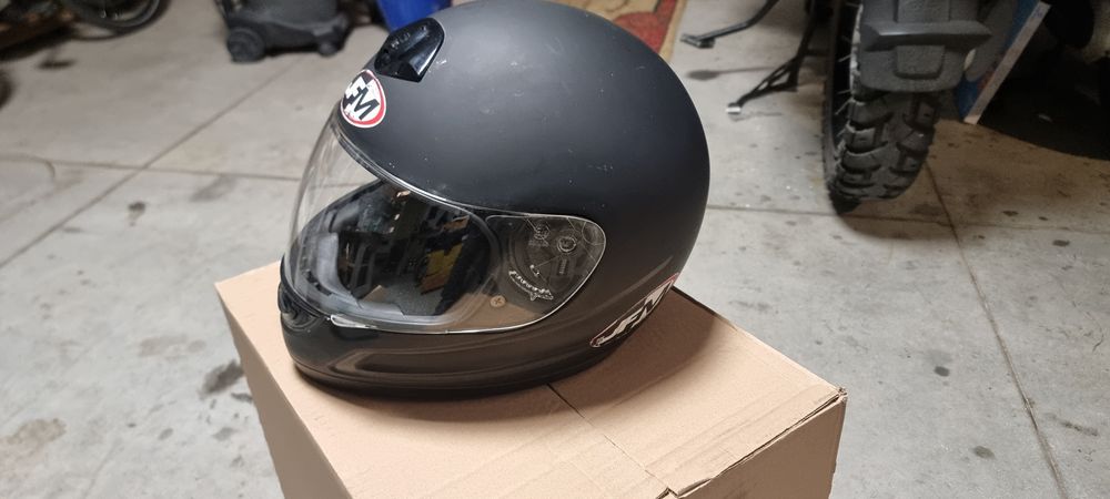 Vand casca moto fm