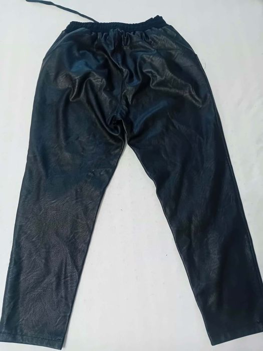 Pantaloni imitatie marime L
