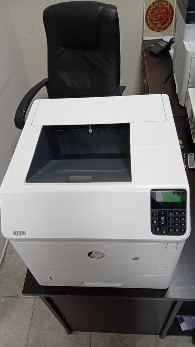 Нов!!! Лазерен принтер HP LaserJet Еnterprise M 605 с дуплекс и мрежа