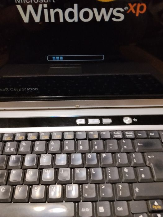 Laptop.    CLEVO