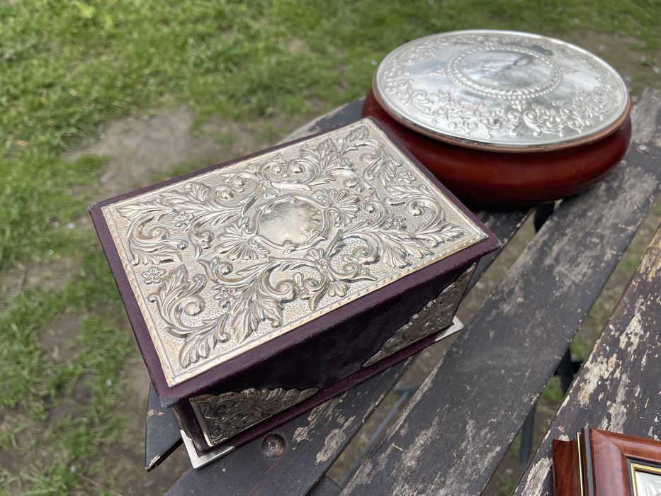 Casete de bijuterii din mahon si argint 925