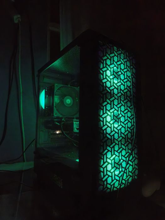 Pc Gaming Rx 5600XT cu I3 10100f Timisoara •