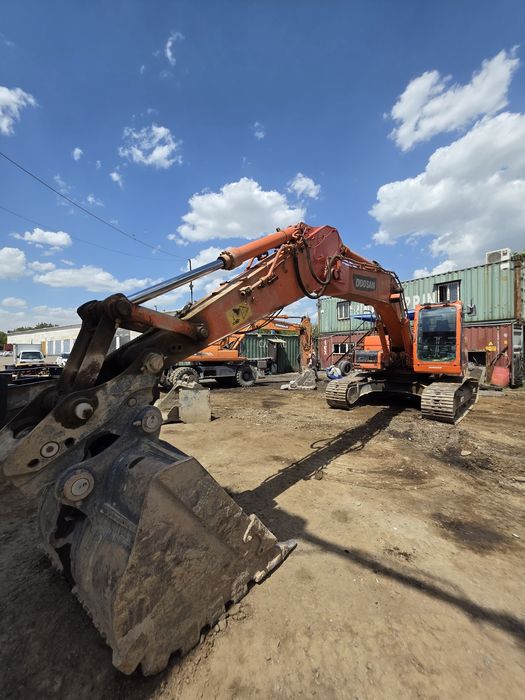 Doosan DX225lca gusenichniy ekskavator ideal !!!