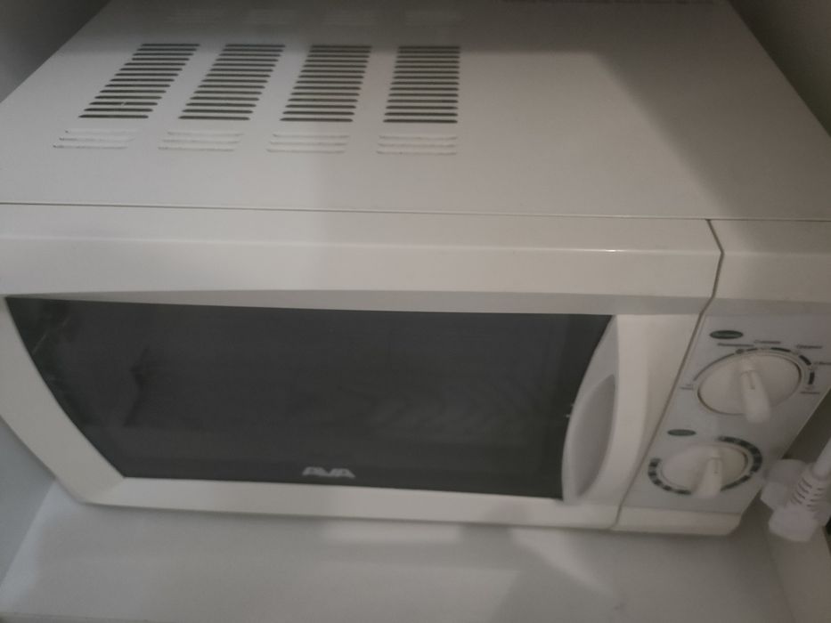 Микроволновая печь ava