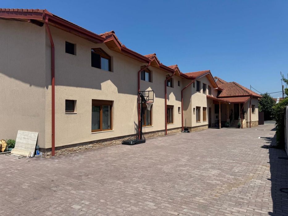 De vanzare proprietate, cu potential investitional