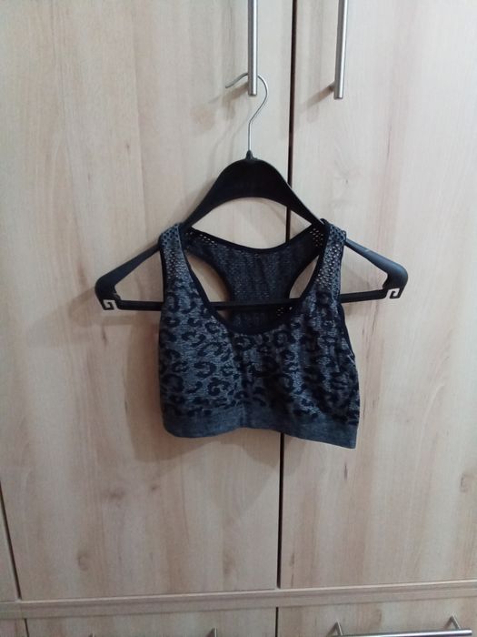 Bustiere Sport. 2 pereche.